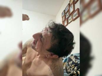 KlavaDavai webcam model stream image