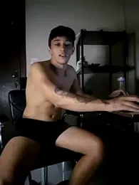 MALIK-PARVATI webcam stripchat model stream image