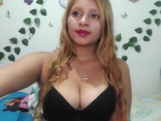 Keily Petite webcam model stream image