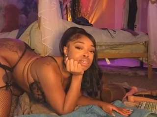 lovely-brown94 webcam model stream image