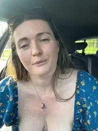 BustyBonnieUK webcam stripchat model stream image