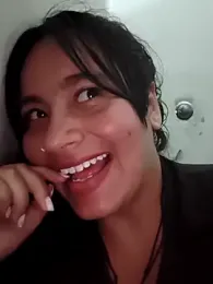 Yaya_watson webcam stripchat model stream image