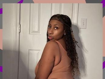 MadamGlam webcam model stream image