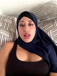 adila_anich webcam model stream image