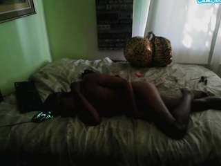 petetyn webcam model stream image