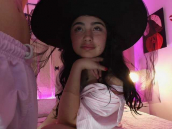 Damian-n-Maya webcam model stream image