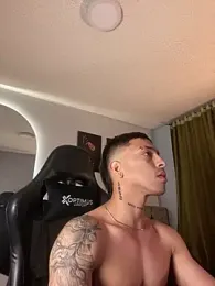 SavageBond_ webcam stripchat model stream image