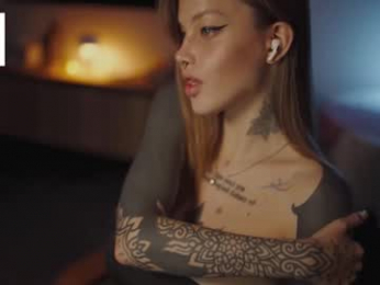 mileeena webcam model stream image