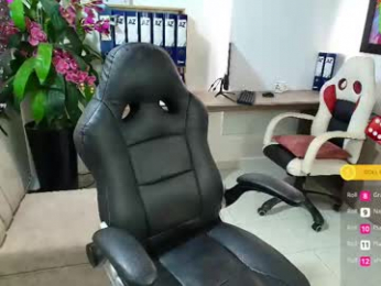 adri_miller webcam model stream image