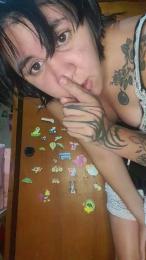 MikkisMi webcam model stream image