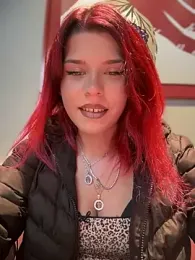 RiriRoseey webcam model stream image