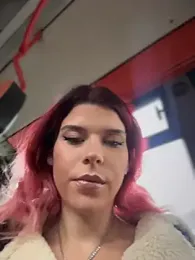 RiriRoseey webcam stripchat model stream image