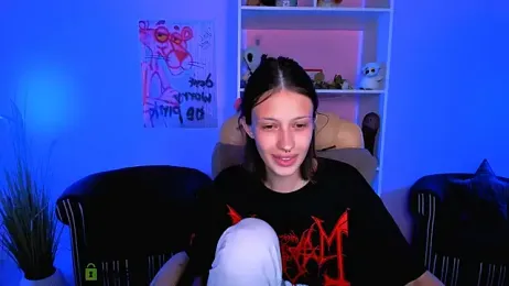 isa_luxury webcam model stream image