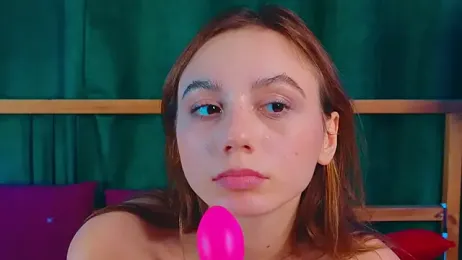 EvaLeester webcam model stream image