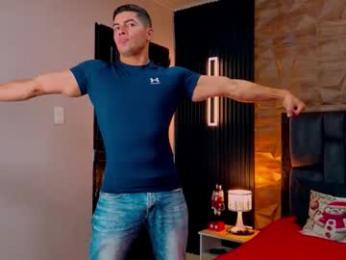 hotfuckers4uu webcam model stream image