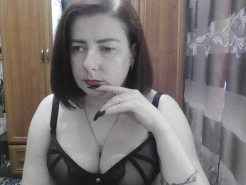 SophieNightAh webcam model stream image