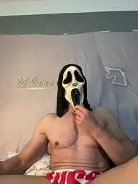 Luna_MaskedMan webcam model stream image