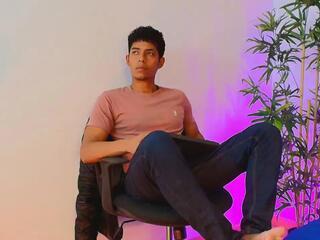 Victory Casuss webcam model stream image