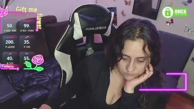 Raisse_ webcam model stream image