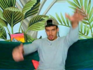 Ridge Hunter webcam model stream image