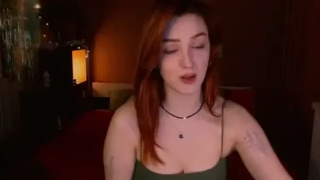 LilyFarey webcam model stream image