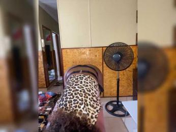 EveLala webcam model stream image