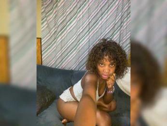 EveLala webcam model stream image