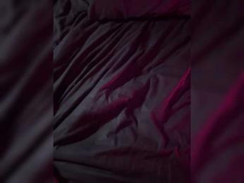 lunapairs webcam model stream image