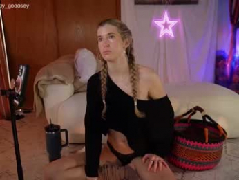 lucy_gooosey webcam model stream image