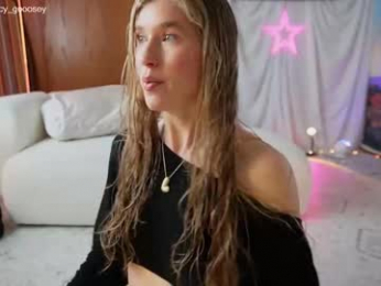 lucy_gooosey webcam chaturbate model stream image