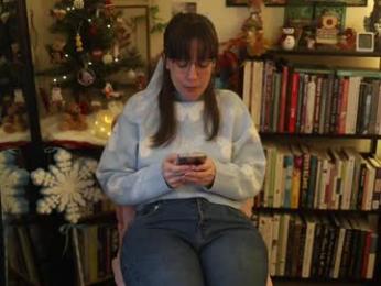 ellynaomi webcam model stream image