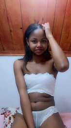 Joelinah webcam model stream image