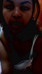 Joelinah webcam model stream image