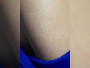 little_pussy webcam model stream image