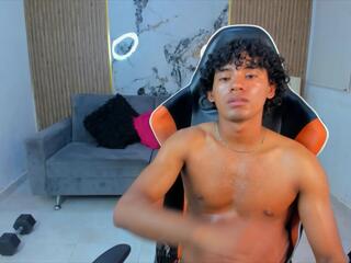 Dody Bleze webcam model stream image