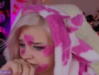 moonlight_mia webcam model stream image