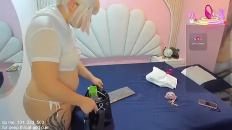 hinata_dolly webcam model stream image