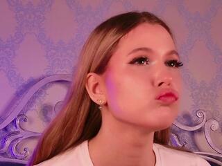 Becca Vressel webcam model stream image