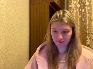 skyedaviss webcam model stream image