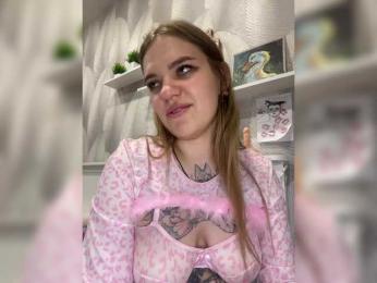 -Tiki-Riki- bongacams stream image