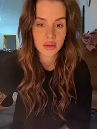 EmiliaCatalina stripchat stream image