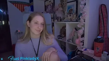 Pinkyladyxxx stripchat stream image