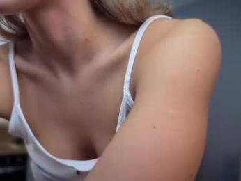 roselyn_rose chaturbate stream image