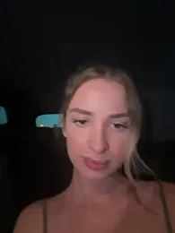 EvieEvans stripchat stream image