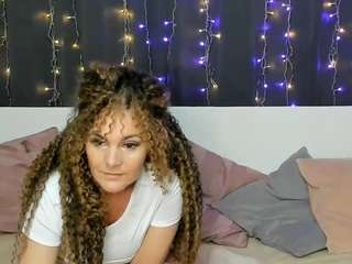 pollyhard camsoda stream image