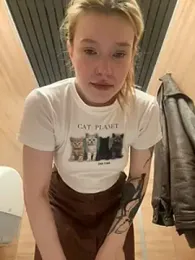 Honey___Hot stripchat stream image