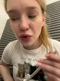 Honey___Hot stripchat stream image