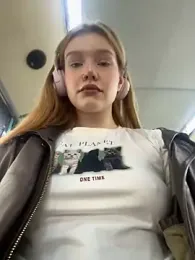 Honey___Hot stripchat stream image