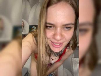 -Tiki-Riki- bongacams stream image