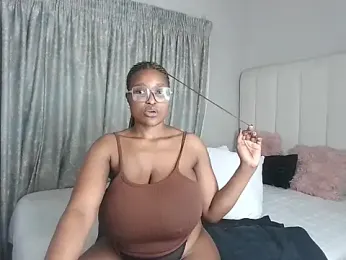 Bustygoddess32 stripchat stream image